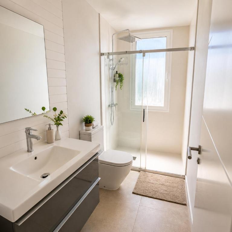 Luxury Penthouse with private pool, seaview solarium BBQ, Gym, paddle and free parking - Magnolia Properties - Apartamento - 14