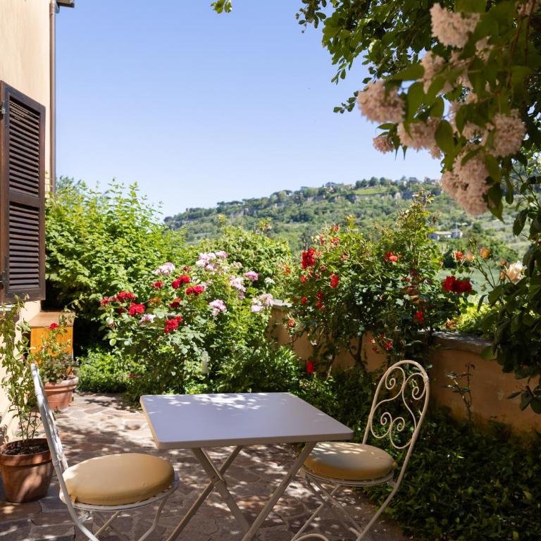 Casa Angolo delle Rose - Appartamento con Vista Giardino - 8