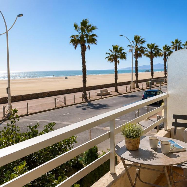 "PLAGE" Splendide Vue Mer depuis la chambre et le salon cuisine, 20m de la plage! - Appartamento con 1 Camera da Letto - 12
