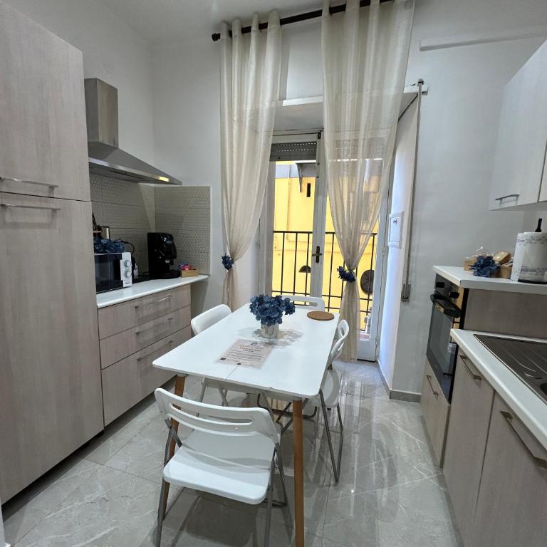Partenope House - Luxury Apartment Plebiscito - One-Bedroom Apartment - 2