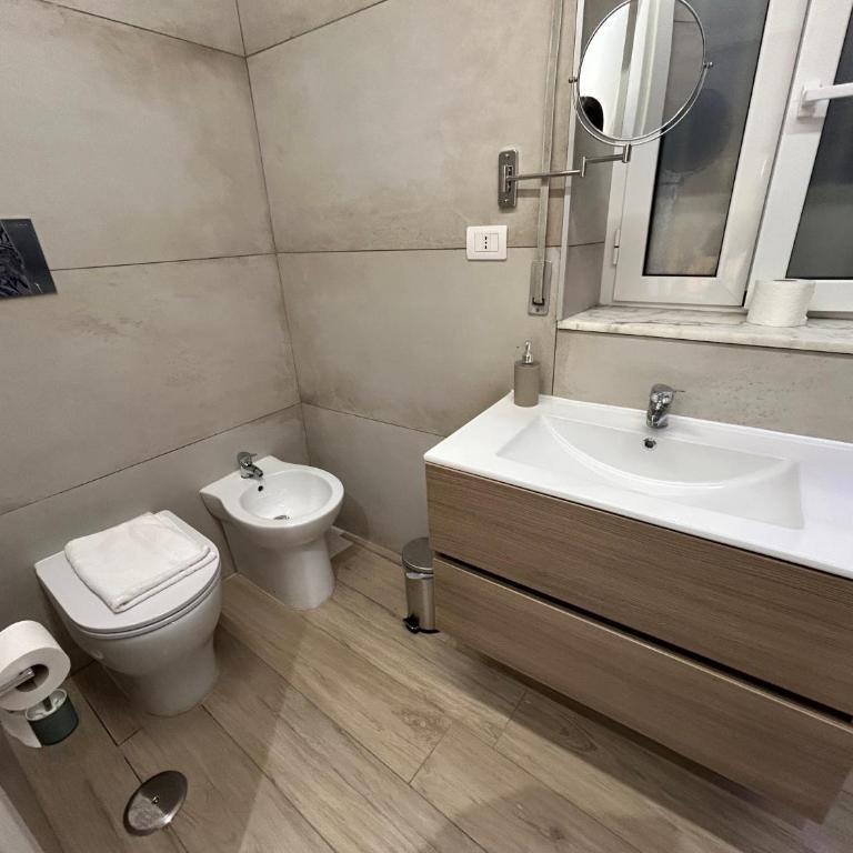 Partenope House - Luxury Apartment Plebiscito - One-Bedroom Apartment - 18