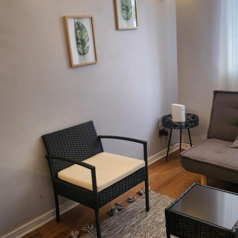 Depto San ignacio Barrio 18 Excelente Ubicación - Apartamento de 1 dormitorio - 36
