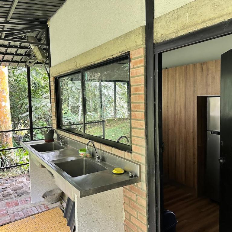 Maheva Birding - House in the Dapa Forest - Casa de 4 dormitorios - 35