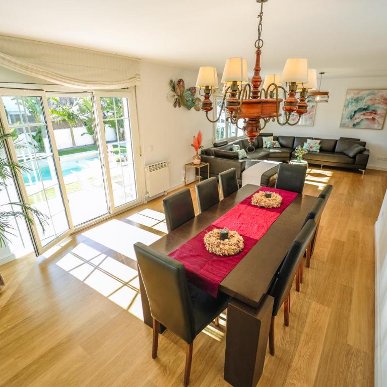 GRAND VILLA SALOU ONLy FAMILIES - Villa Deluxe - 31
