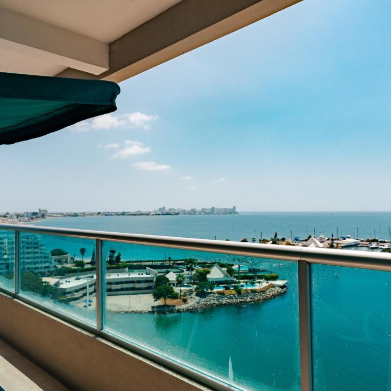 Departamento con vista al mar, piscina, jacuzzi y área BBQ - Apartment - 24