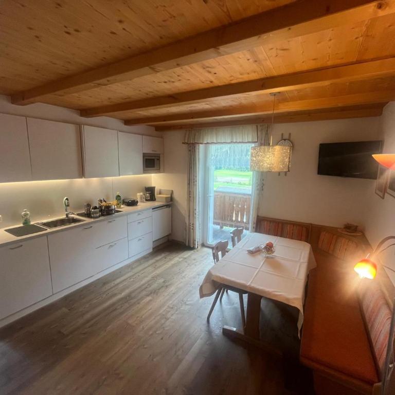 Haus Schaller - Apartment mit 2 Schlafzimmern und Balkon - 14
