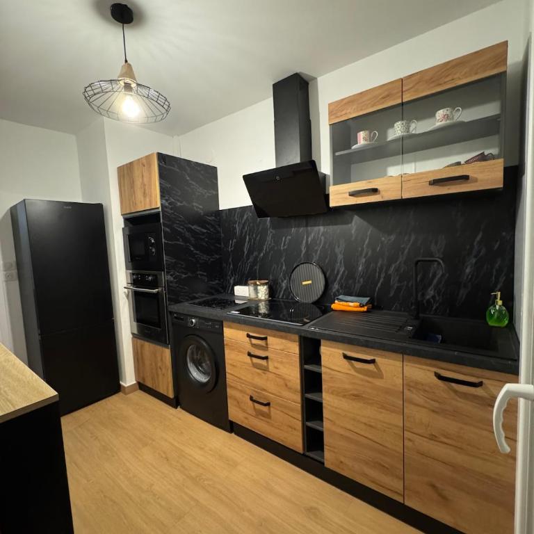 Appart confort & chaleureux proche centre Ville - One-Bedroom Apartment - 20