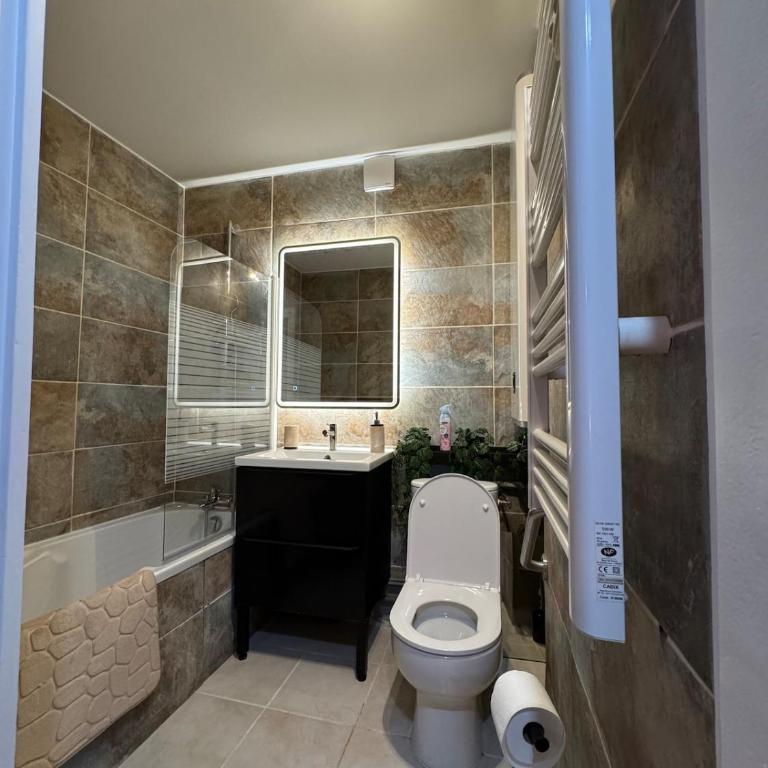 Appart confort & chaleureux proche centre Ville - One-Bedroom Apartment - 36