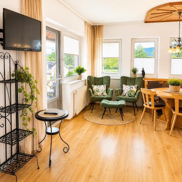 Appartements Panorama Schlössl - Apartment mit Terrasse - 4