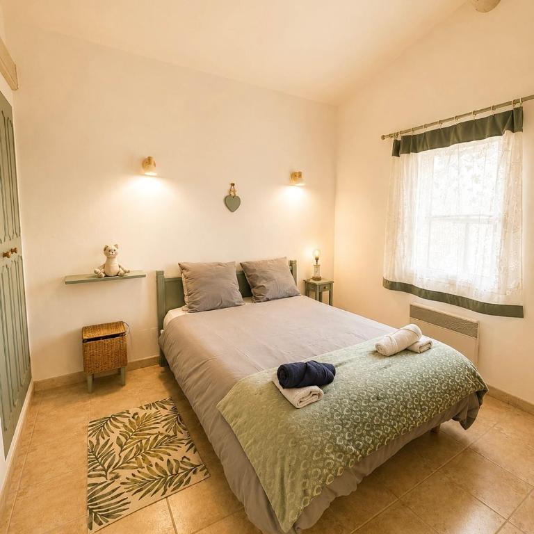 Mazet provençal avec piscine privée - Maison 2 Chambres - 10