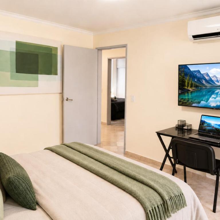 Center City Flats - Apartments in El Poblado near Park Lleras, Medellin! - Apartamento Deluxe - 11