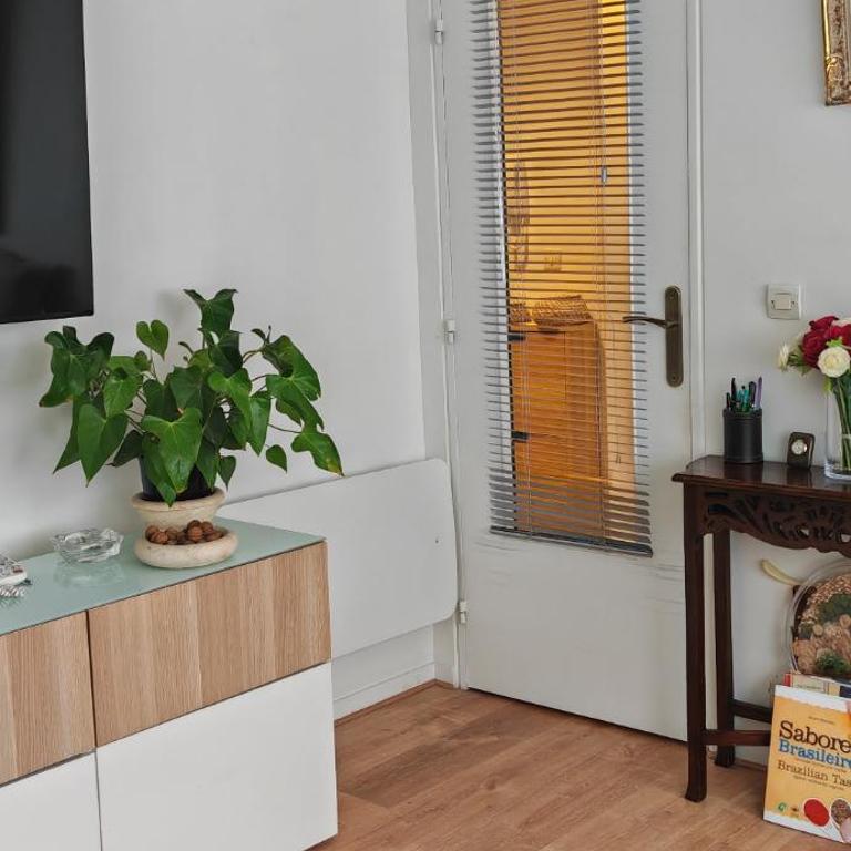 T2 meublé 1 er étage dans un quartier calme à PARIS 17 - Apartamento de 1 dormitorio - 2