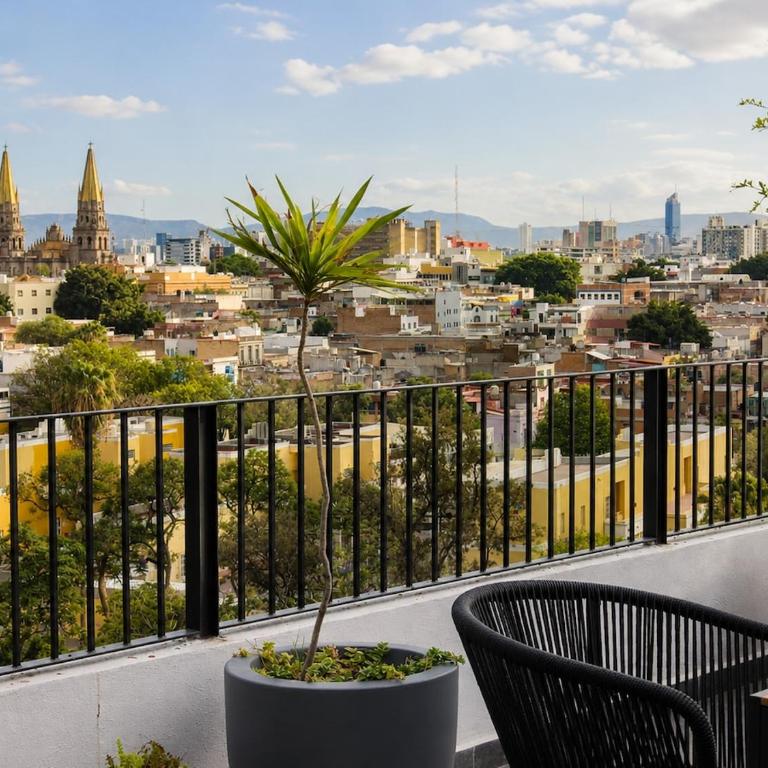 Loft with parking, rooftop, gym at GDL city center - Apartamento Loft de 1 dormitorio - 2