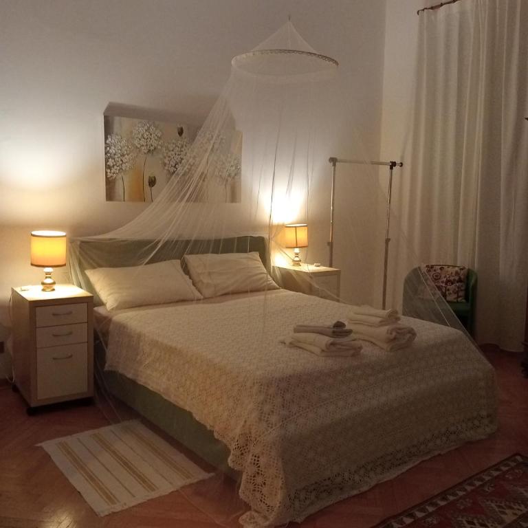 Regina's B&B - Habitación Doble con baño compartido - 5