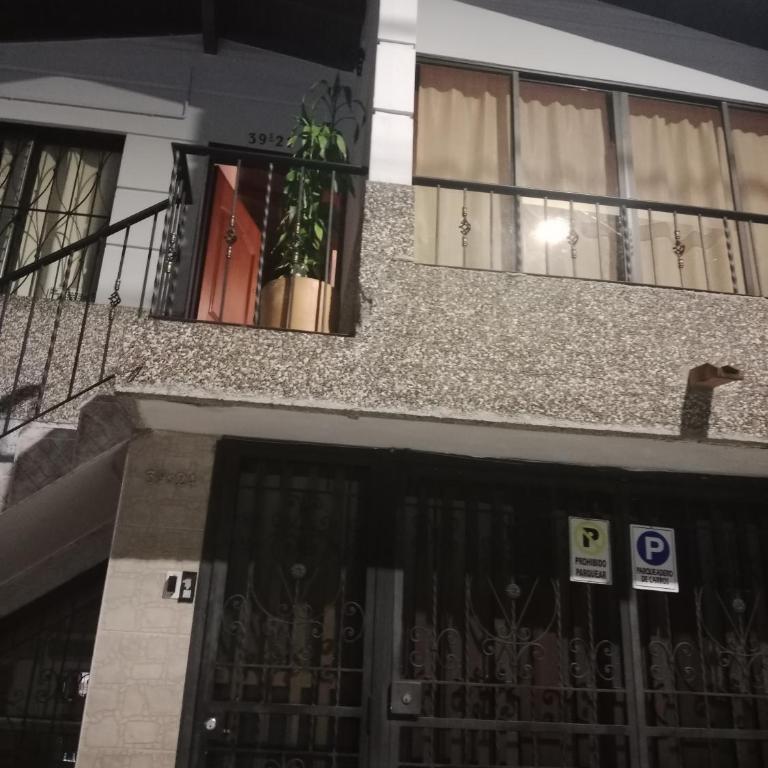Envigado tradicion y modernidad - Casa - 3