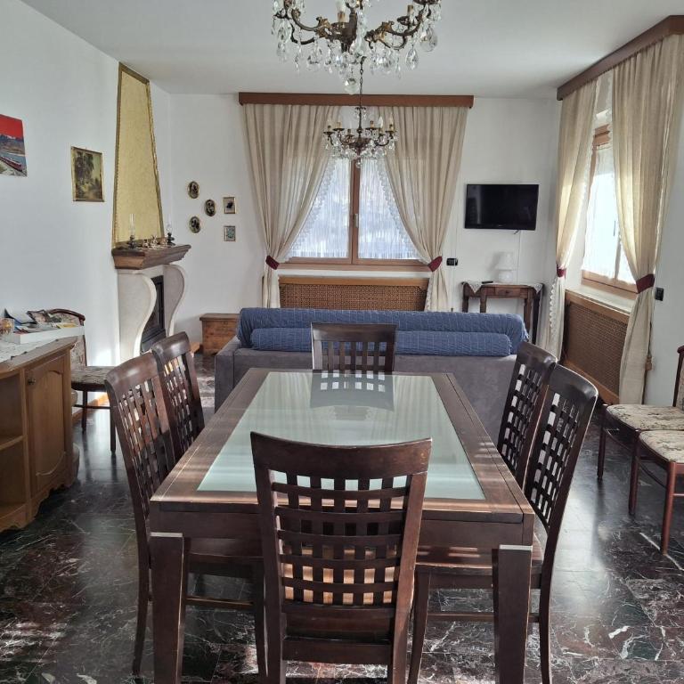 Retica Tirano garage EV Station & Biliards BBQ e private Parking - Haus mit 3 Schlafzimmern - 1