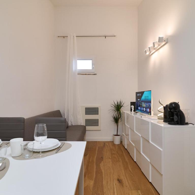 Mia Suite - Historic Center Perugia - Appartamento Deluxe con 1 Camera da Letto e Vista Città - 18