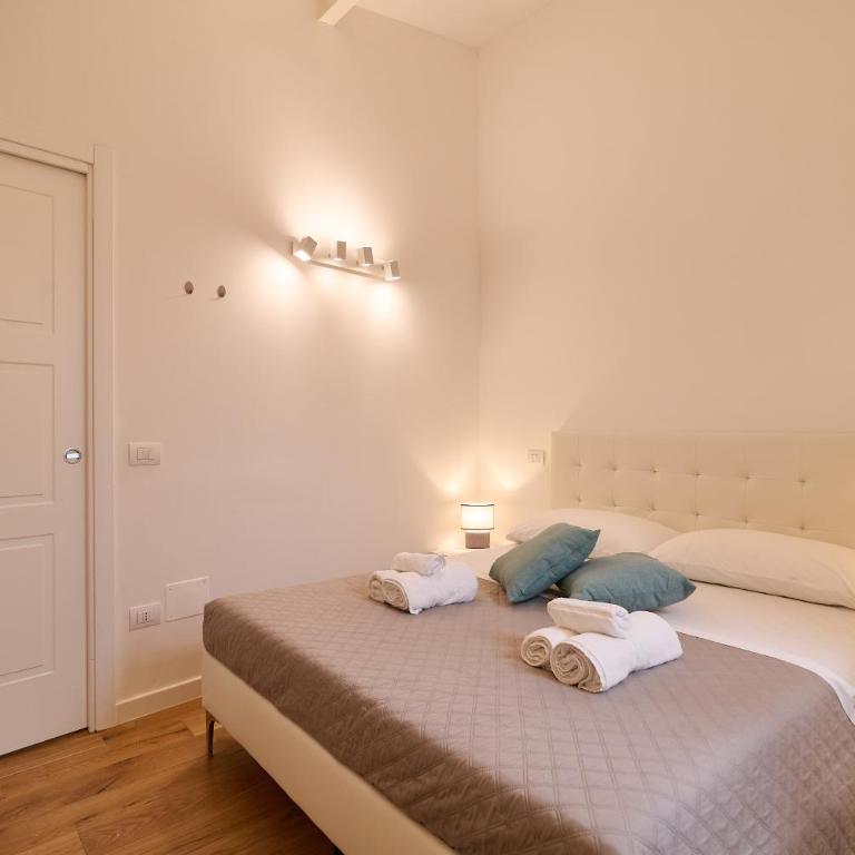 Mia Suite - Historic Center Perugia - Appartamento Deluxe con 1 Camera da Letto e Vista Città - 4