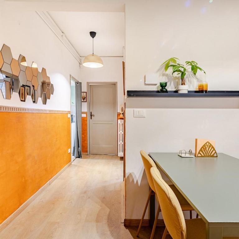 Bologna's Old Town Nouveau & Déco apartment - Two-Bedroom Apartment - 6