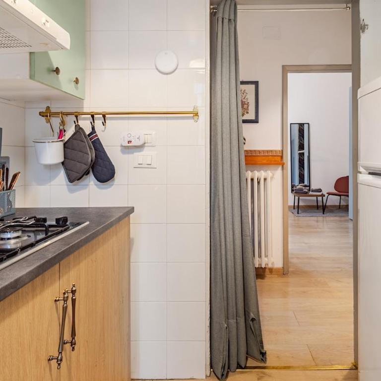 Bologna's Old Town Nouveau & Déco apartment - Two-Bedroom Apartment - 21