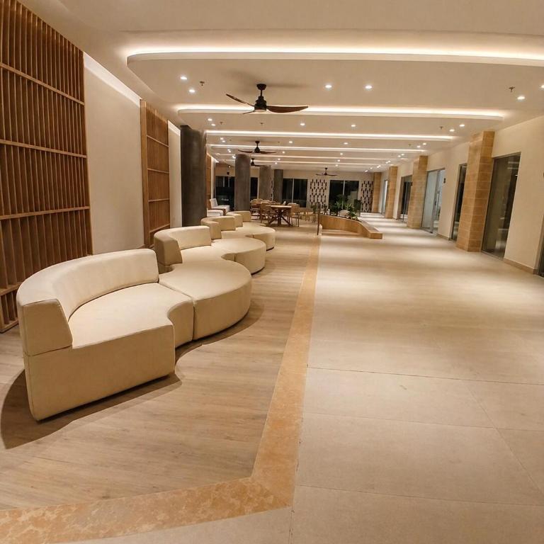Caribbean Views & Beach Walks, Pool & Gym - Apartamento de 1 dormitorio con balcón y vistas al mar - 7