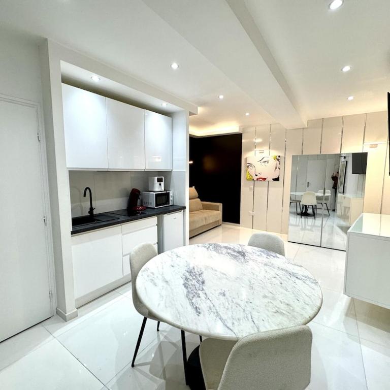 Appartement situé à 5 minutes à pieds du palais des festivals - Appartement 1 Chambre - 1