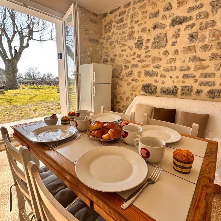 Gîte du Mas Séjour en Camargue proche Aigues-Mortes - Apartment - 2
