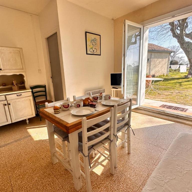 Gîte du Mas Séjour en Camargue proche Aigues-Mortes - Apartment - 9
