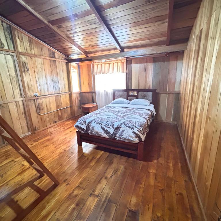 Hostal Vista Verde - Family Room - 2