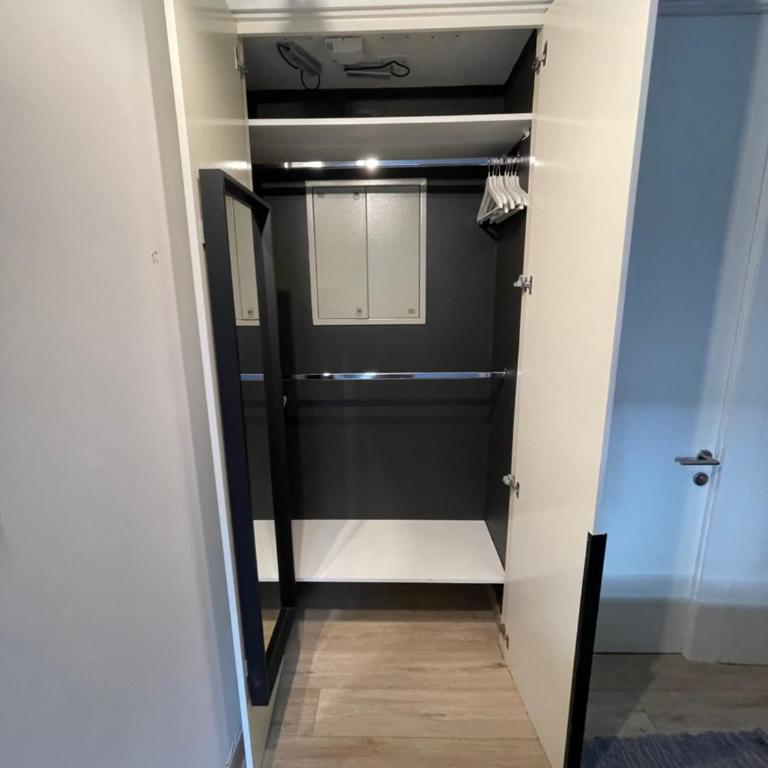 Las Condes Avenue, with parking and air conditioner - Apartamento de 1 dormitorio - 22
