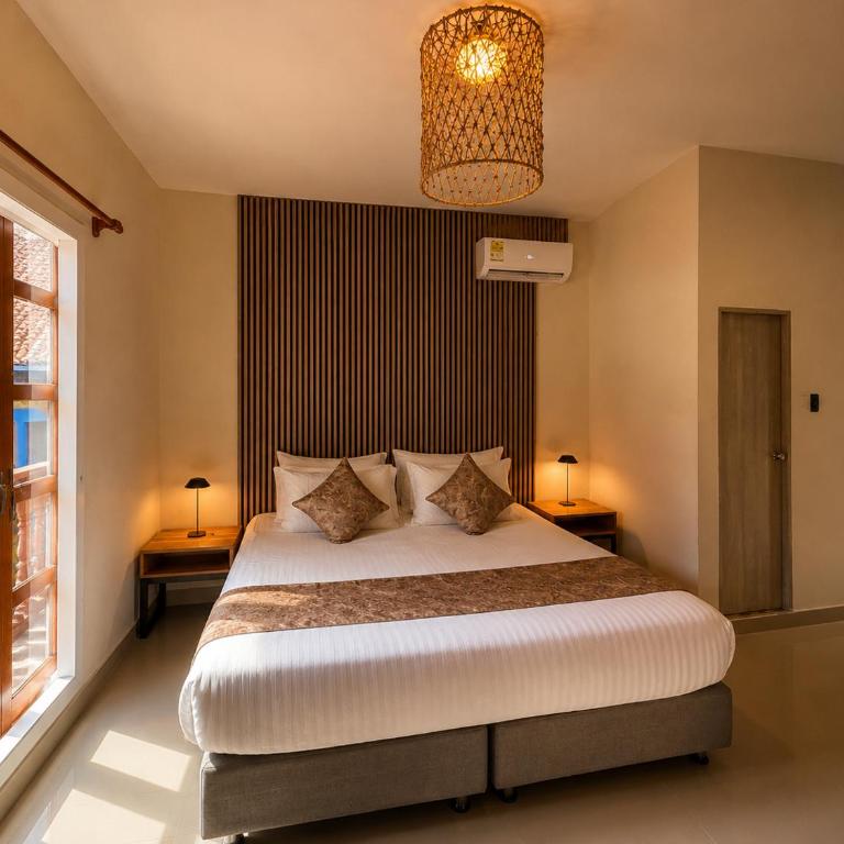 ETHNIC Thematic Hotel - Standard King Room - 3