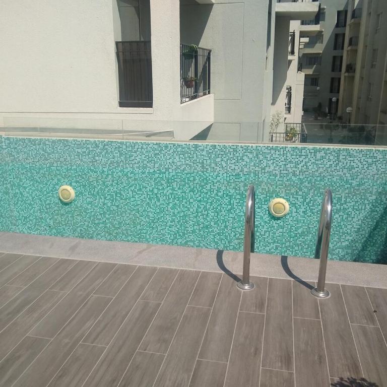 Departamento Céntrico en Beaterio de 3 Dormitorios Sala con Balcon Seguridad 24 7 - Three-Bedroom Apartment - 5