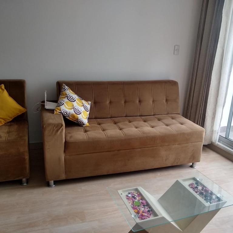 Departamento Céntrico en Beaterio de 3 Dormitorios Sala con Balcon Seguridad 24 7 - Three-Bedroom Apartment - 22