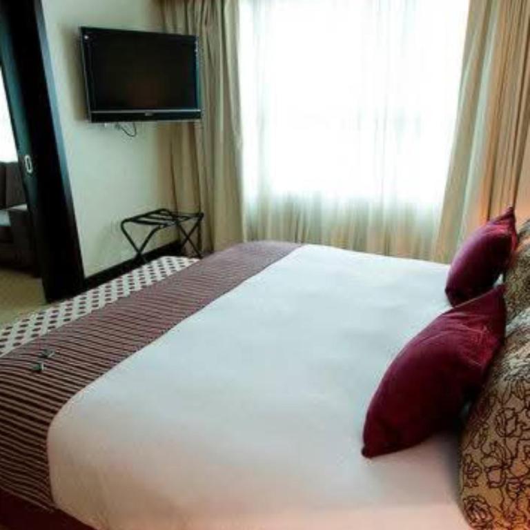 Eurobuilding Boutique - Suite Deluxe con bañera de hidromasaje - 8