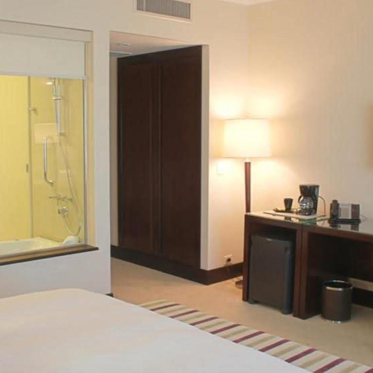 Eurobuilding Boutique - Suite Deluxe con bañera de hidromasaje - 12
