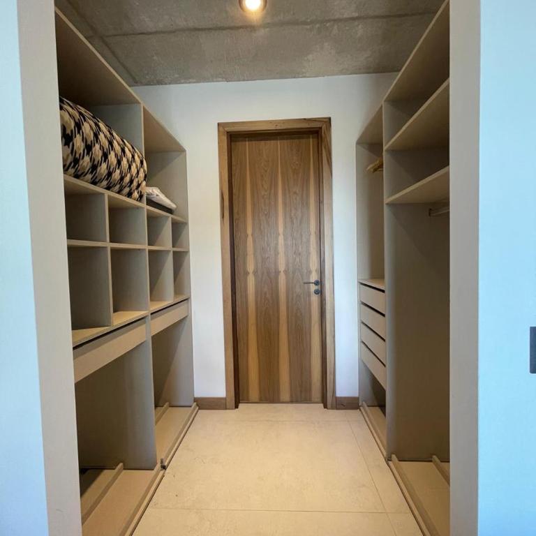 Departamento para familias numerosas - Three-Bedroom Apartment - 2
