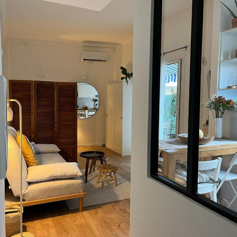 Charmant T1 en centre-ville de Juan Les Pins - Appartement 1 Chambre - 12