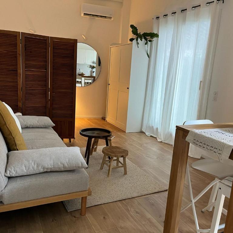 Charmant T1 en centre-ville de Juan Les Pins - Appartement 1 Chambre - 19