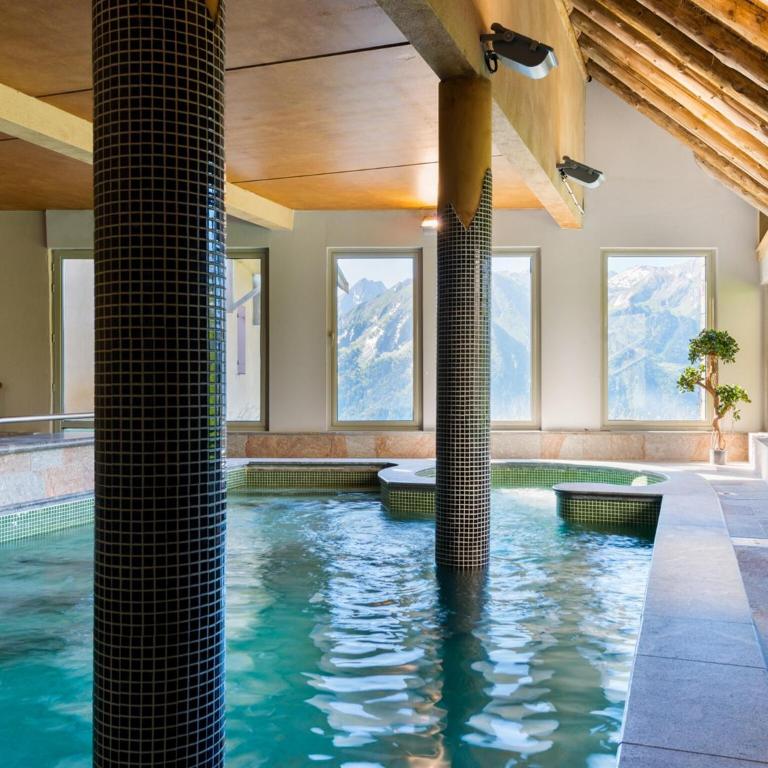 Ski Chalet Apartment for 6 - One-Bedroom Apartment - 18