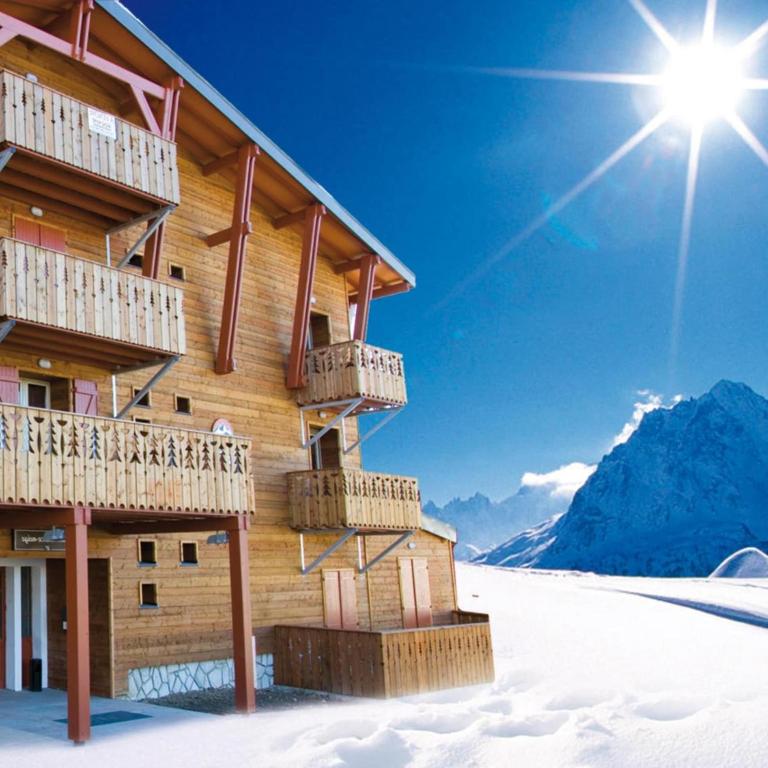 Ski Chalet Apartment for 6 - One-Bedroom Apartment - 21