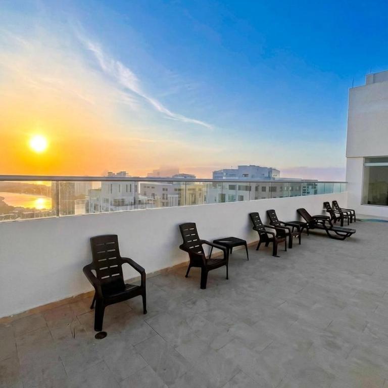 Brisas del mar Cartagena Suit - Apartamento amoblado, cerca al mar - Three-Bedroom Apartment - 13