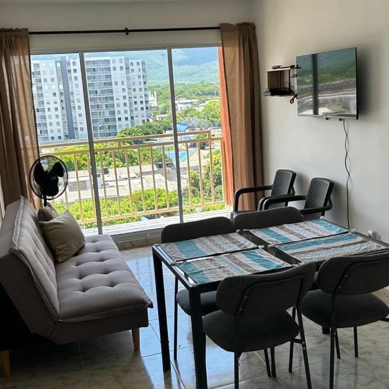 Apartamento al Norte de Valledupar 3 habitaciones todas con aire wifi parqueadero KD Prime Suite - Apartamento de 3 dormitorios - 2