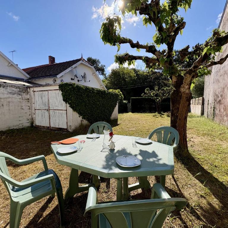 Maison spacieuse proche plage - 7 pers. - FR-1-323-611 - Maison de Vacances - 23