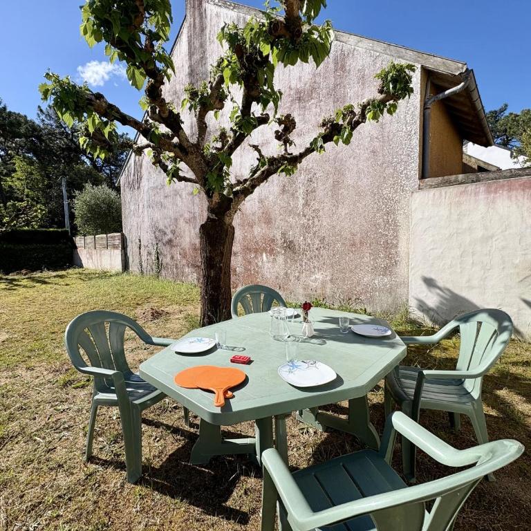 Maison spacieuse proche plage - 7 pers. - FR-1-323-611 - Maison de Vacances - 24