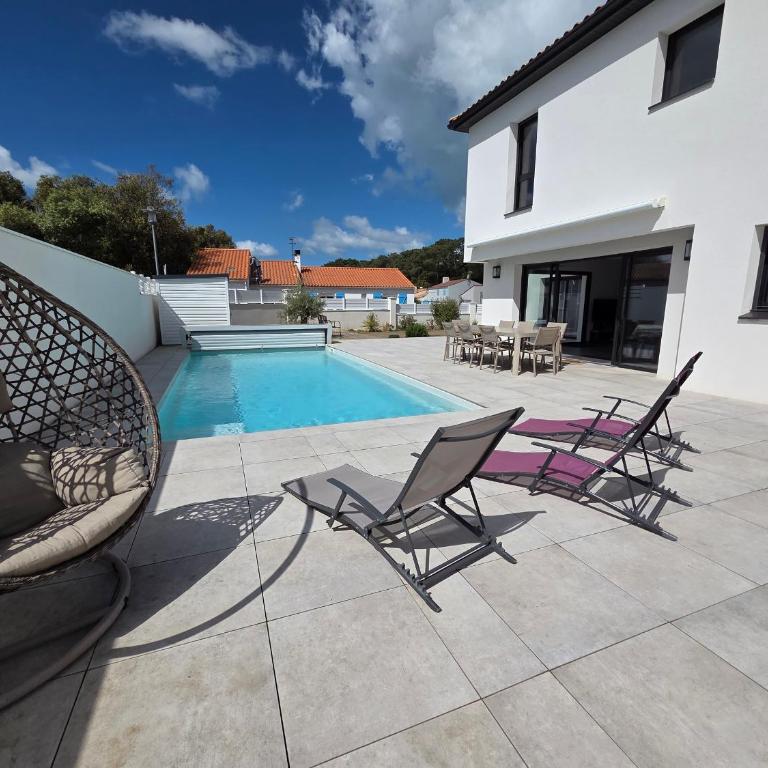 Villa neuve 130m² avec piscine chauffée, 4 chambres - FR-1-194-321 - Vacation Home - 33