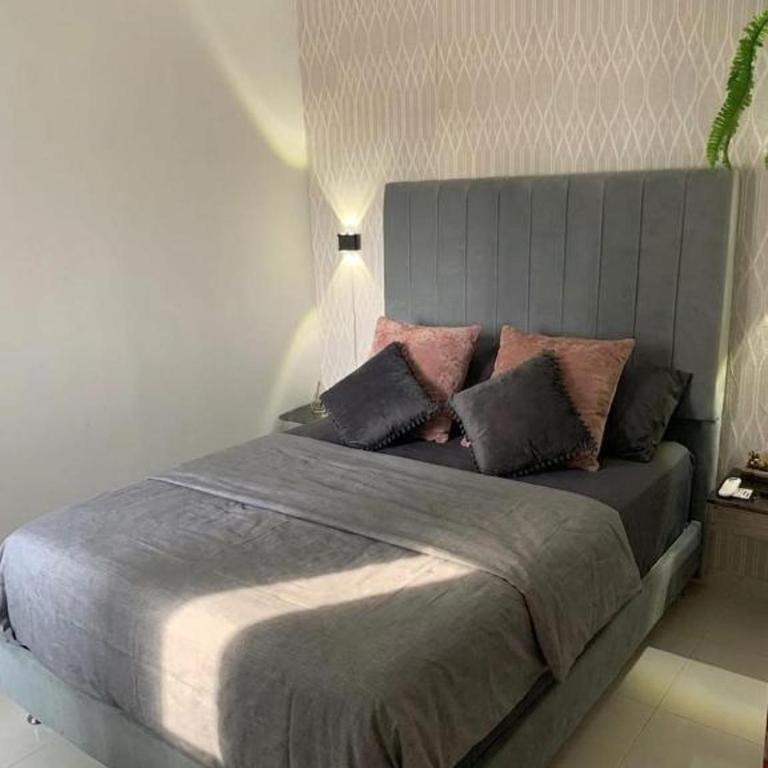 Brisas del mar de Cartagena apartamento amoblado cerca a la playa - Three-Bedroom Apartment - 5