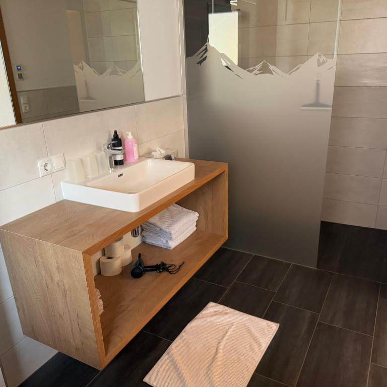 Appartements Danijela - Superior Apartment mit Dusche - 2