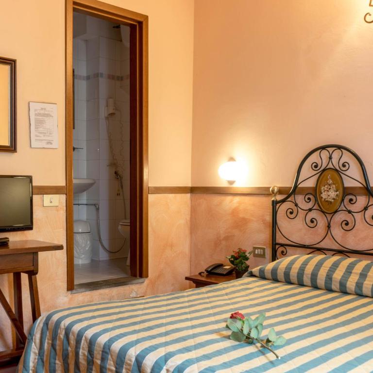 Hotel Monica - Double or Twin Room - 4