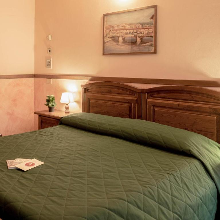 Hotel Monica - Triple Room - 8