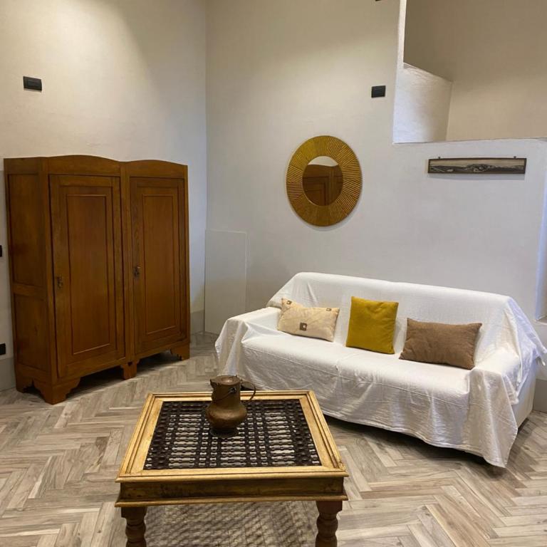 Loft Vicolo di Vallepiatta 2 min Piazza del Campo con parcheggio - Appartamento con 1 Camera da Letto - 1